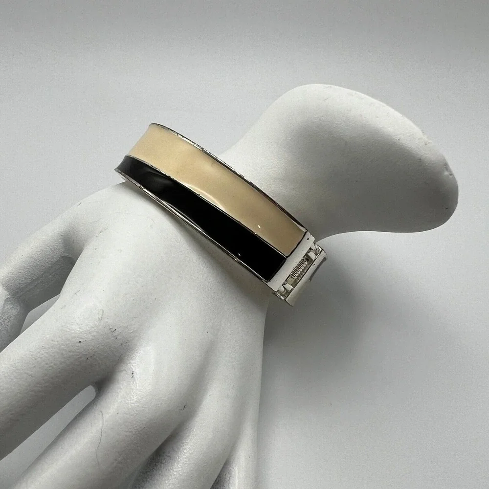 Enamel Bangle Black‎ and Cream Enamel Silver Tone Clamper Bracelet